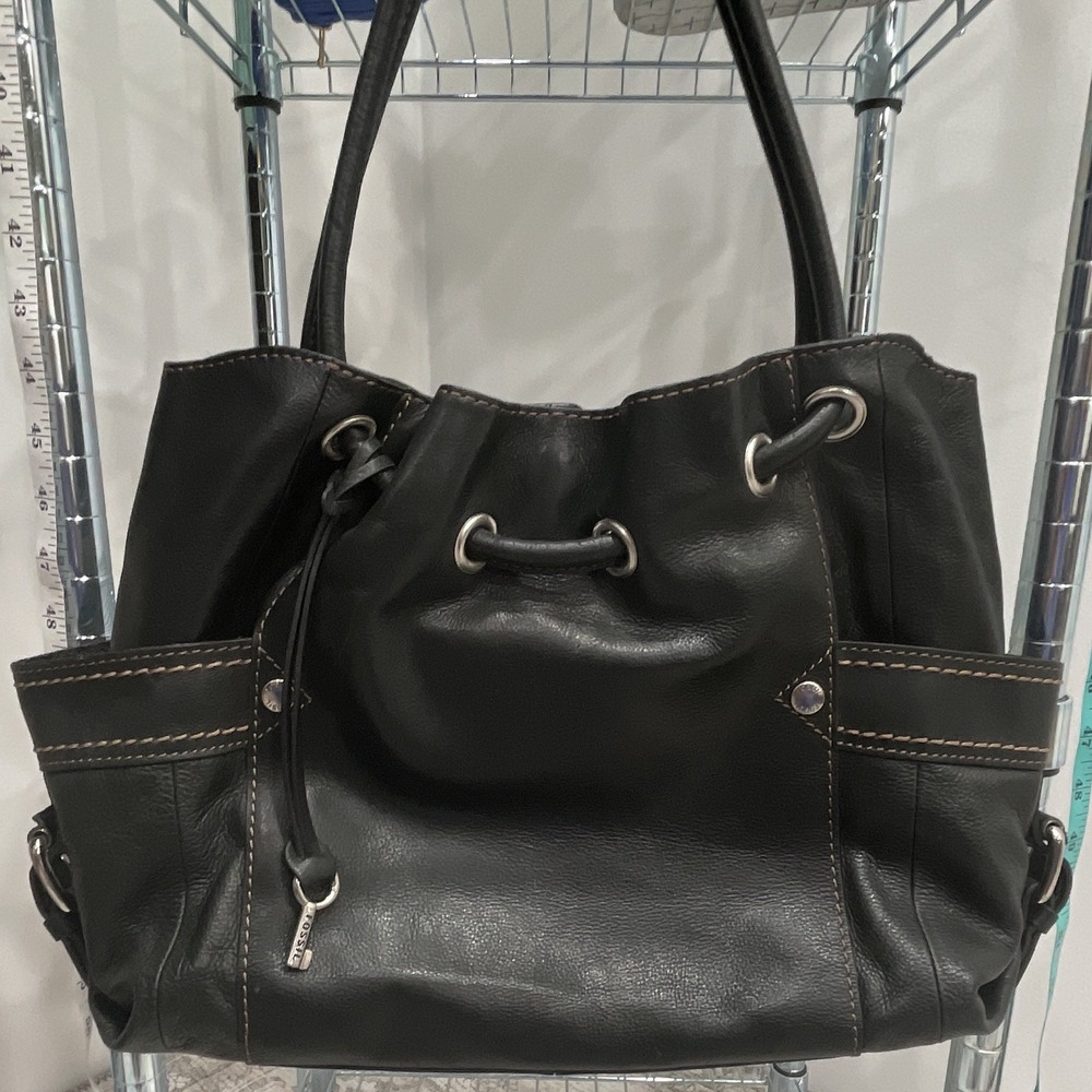 Fossil Black Large Bucket Shoulder Bag Silver Hardware magnetic closure